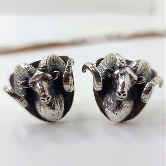 James Avery Accessories James Avery Rare Retired Ram Head Sterling